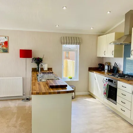 Hollicarrs - Wildflower 別荘